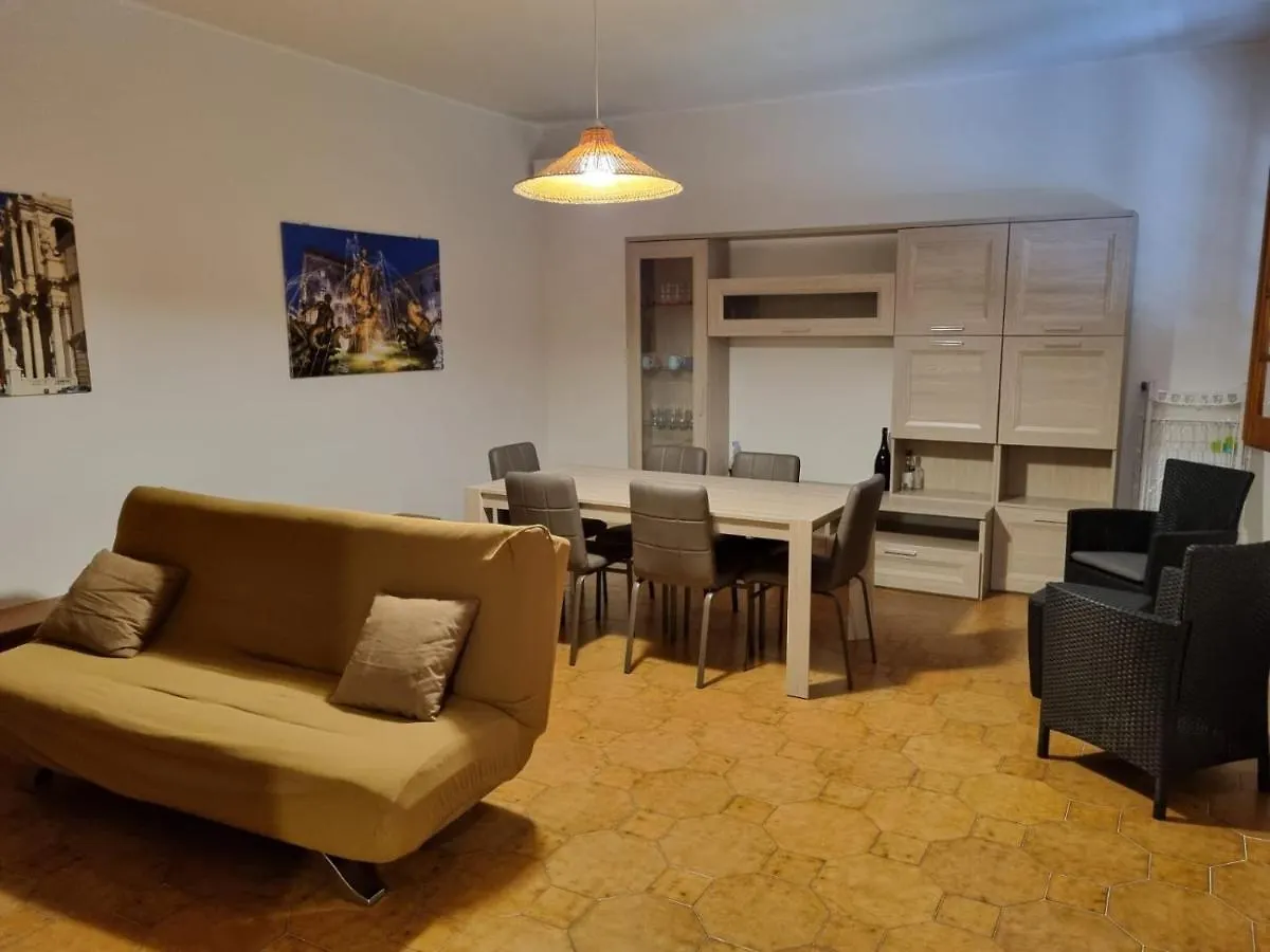 Villa Pina Arenella 0*,  Olaszország